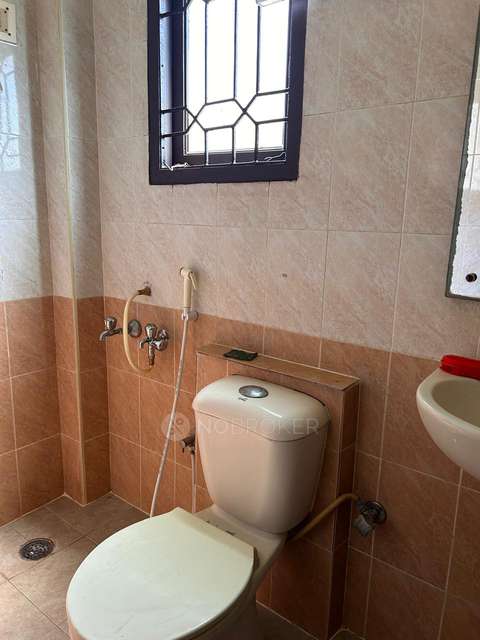 2 BHK Flat In Ceebros Regency Apartments, Besant Nagar for Rent  In Besant Nagar