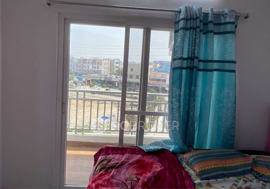 2 BHK Flat In Urban Tree For Sale  In Isnapur