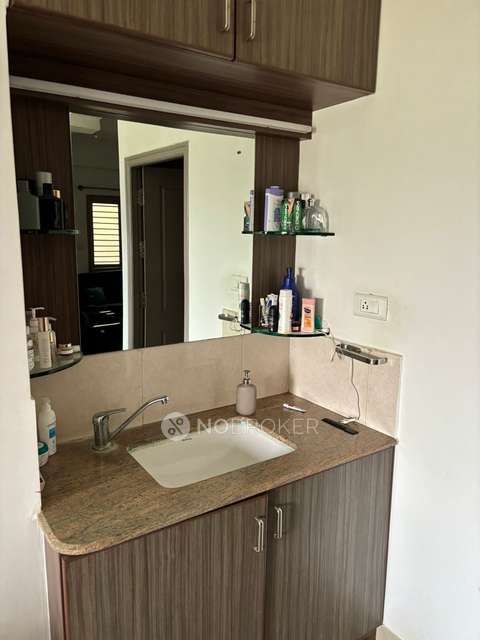 2 BHK Flat In Hr Splendidio For Sale  In Hebbal Kempapura