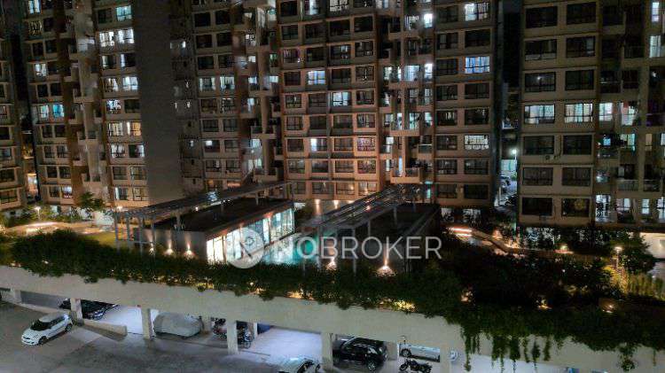 Shared Room for Male In 2 BHK  In Tinsel County Co-operative Housing Society In Pimpri-chinchwad,