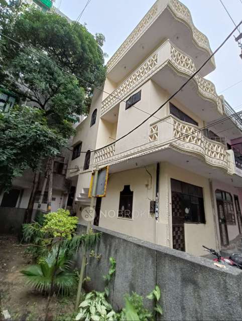 PG for Boys in Rohini