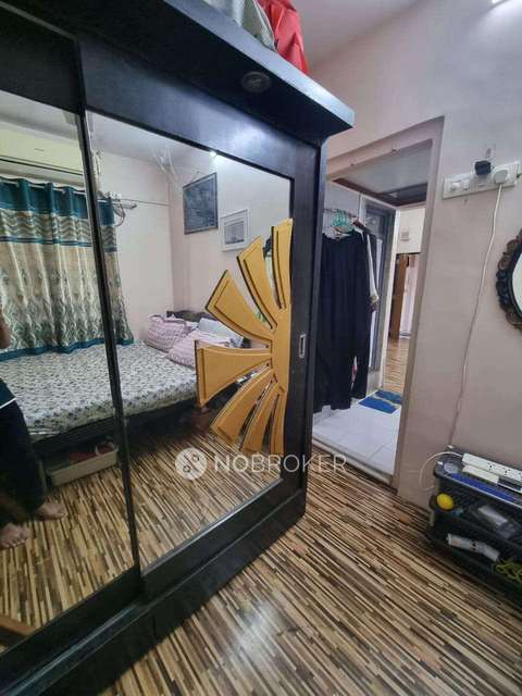 1 BHK Flat In Madinatul Aman Apartments, Lbs Marg For Sale  In Kurla