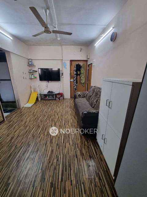 1 BHK Flat In Madinatul Aman Apartments, Lbs Marg For Sale  In Kurla