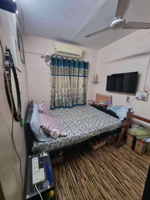 1 BHK Flat In Madinatul Aman Apartments, Lbs Marg For Sale  In Kurla