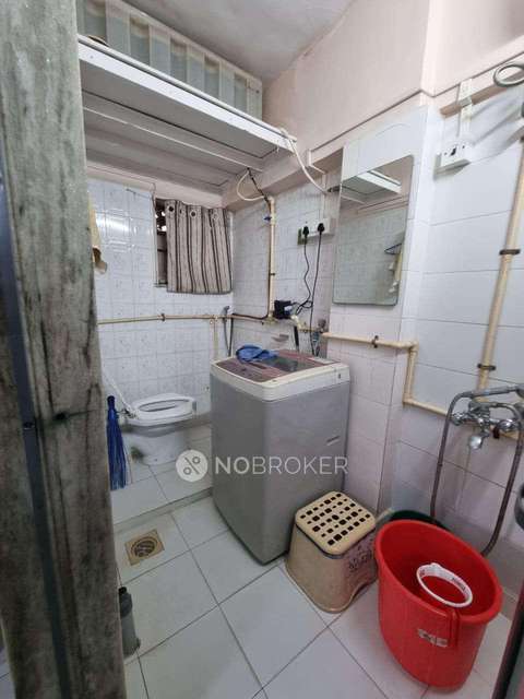 1 BHK Flat In Madinatul Aman Apartments, Lbs Marg For Sale  In Kurla