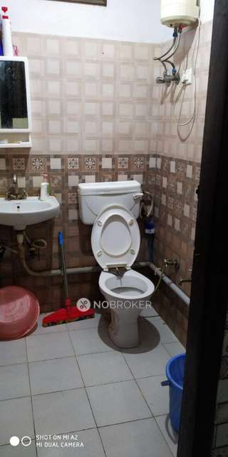 3 BHK Flat In Sb For Sale  In Sector 101