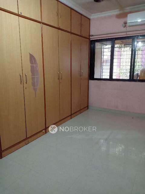 1 BHK Flat In Abhishek Apartment For Sale  In Santacruz East