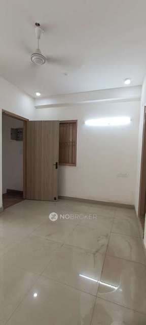 Commercial Property in Sector 52, Noida for sale 