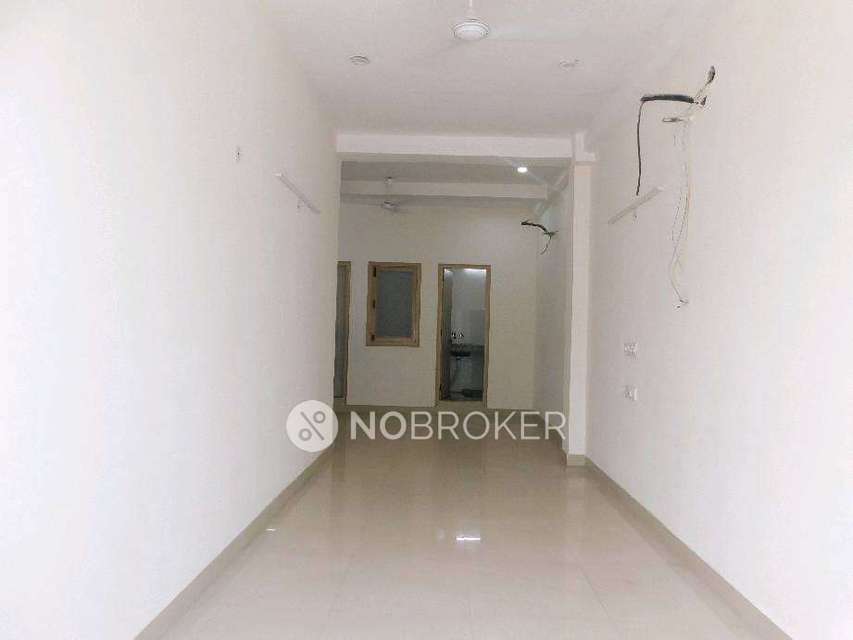 Commercial Property in Sector 52, Noida for sale 