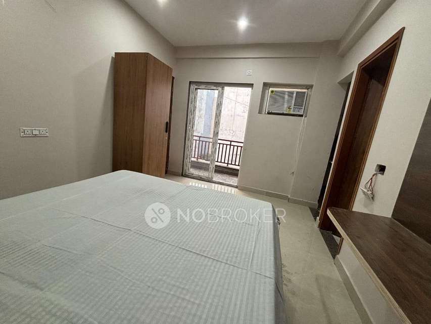 PG for Anyone in  Sector 69