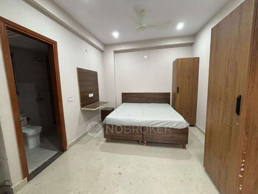 PG for Anyone in  Sector 69