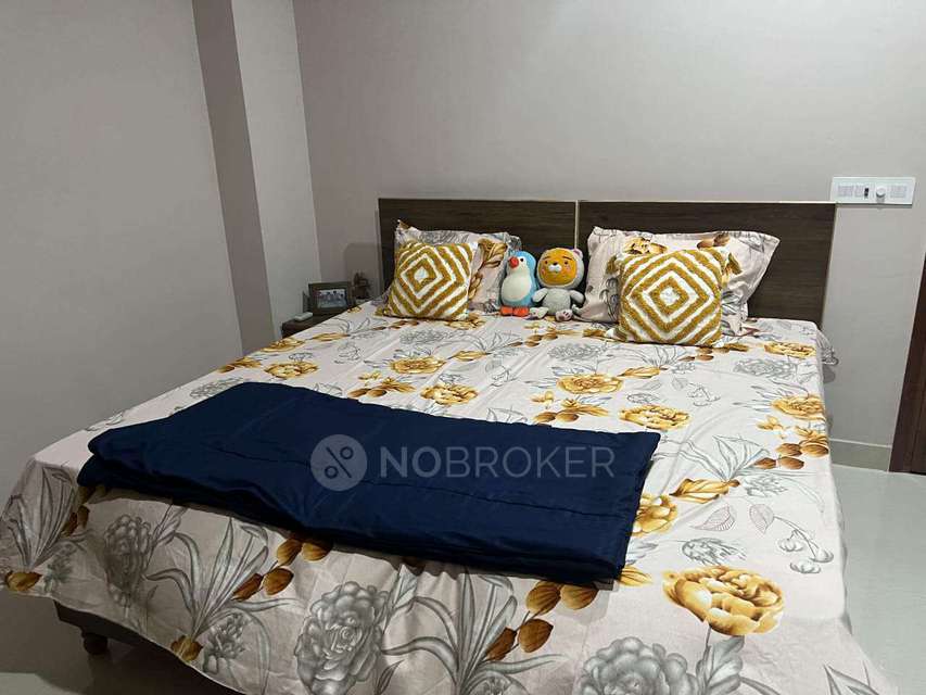 PG for Anyone in  Sector 69