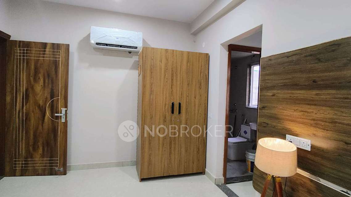 PG for Anyone in  Sector 69