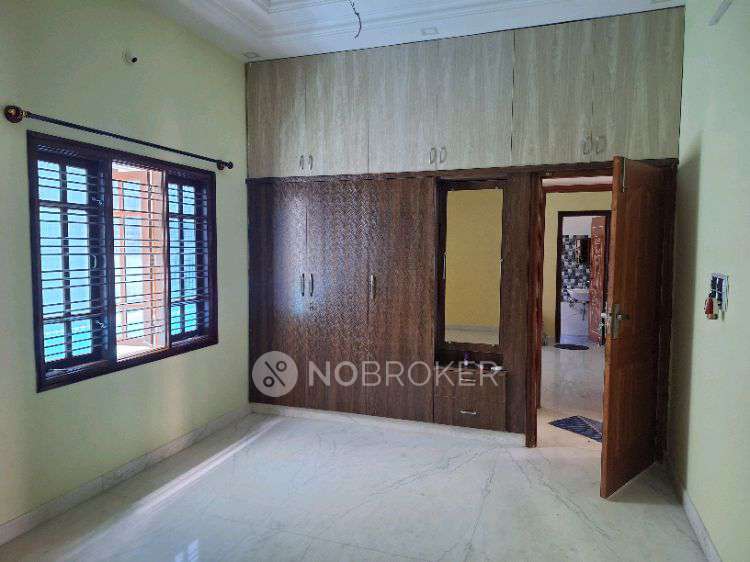 4+ BHK House For Sale  In K R Puram