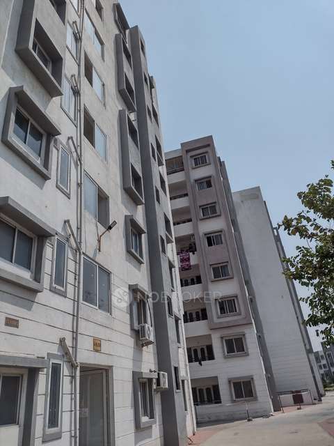 2 BHK Flat In Emerald Heights, Hyderabad - Warangal Highway For Sale  In Hyderabad - Warangal Highway