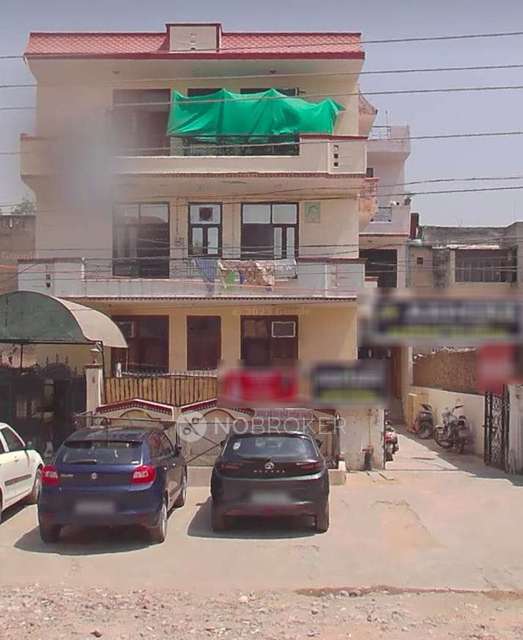 2 BHK Flat In Ashoka Enclave For Sale  In Sector 37