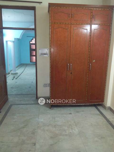 2 BHK Flat In Builder Floor For Sale  In Inderpuri
