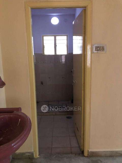 2 BHK Flat In Aarthi Towers For Sale  In Saidabad