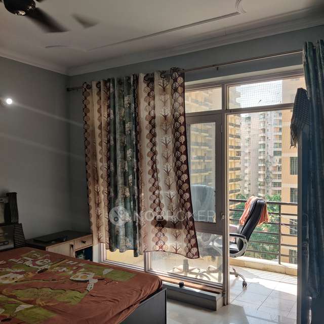 2 BHK Flat In Cosmos Golden Heights, Crossings Republik For Sale  In Crossings Republik