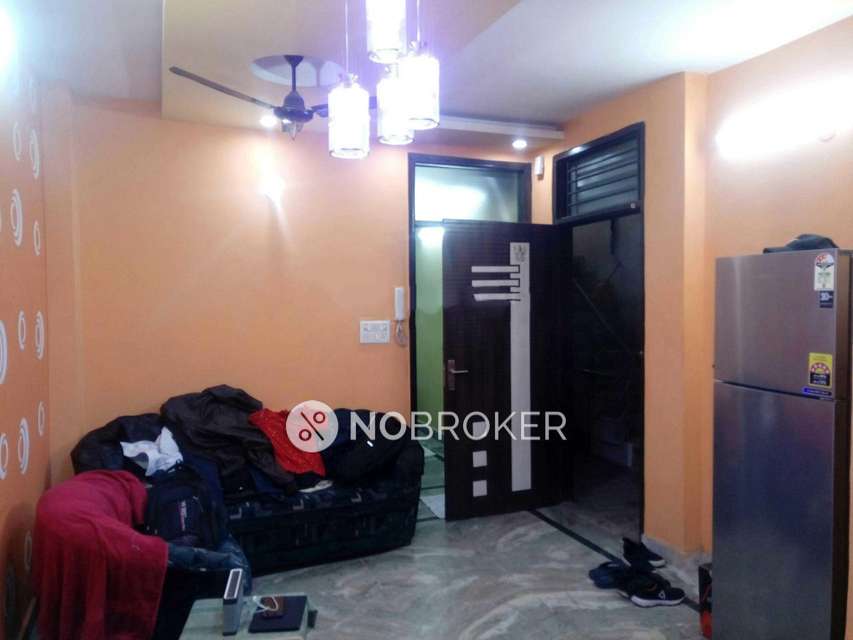 2 BHK Flat In Standalone Building  For Sale  In  Uttam Nagar