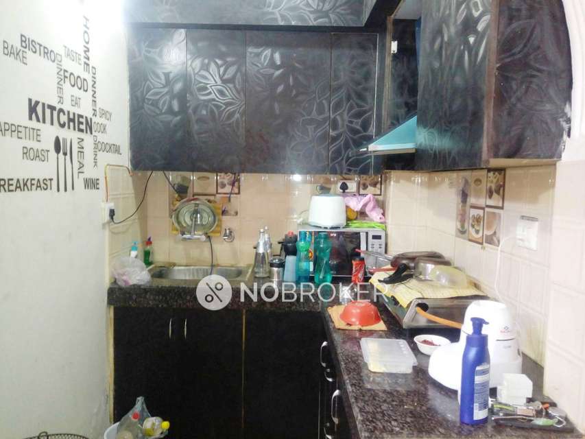 2 BHK Flat In Standalone Building  For Sale  In  Uttam Nagar