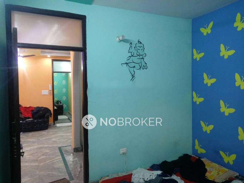 2 BHK Flat In Standalone Building  For Sale  In  Uttam Nagar