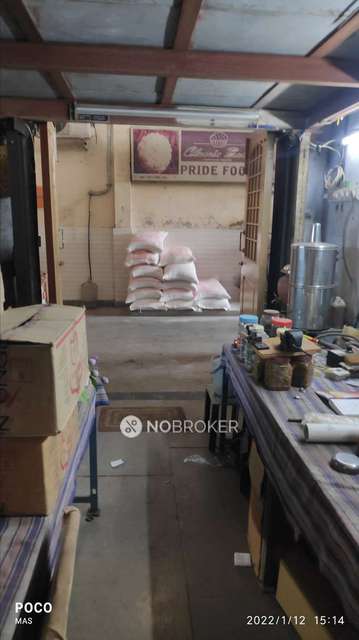 Godown/Warehouse in Kandivali East, Mumbai for sale 