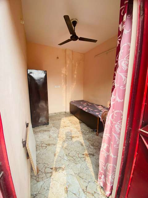 PG for Boys in Laxmi Nagar