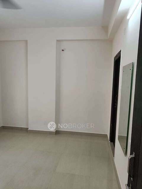 2 BHK Flat In Royal Crown for Rent  In Ameenpur