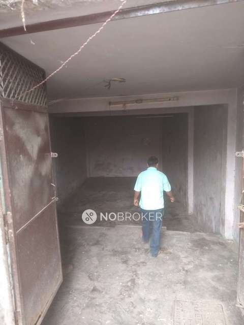 Godown/Warehouse in Kailash Nagar, Delhi for sale 