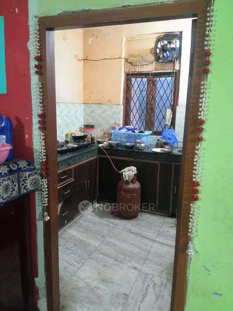 2 BHK Flat In Sri Krishn Apartment For Sale  In Mehrauli