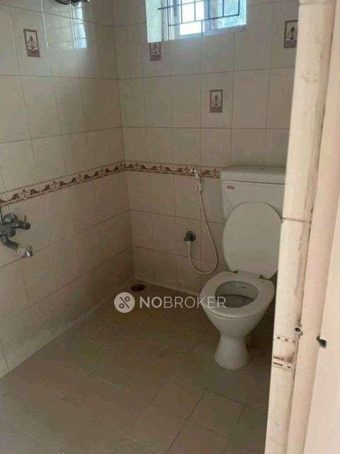 2 BHK Flat In Dew Drop Mansion For Sale  In Babusabpalya