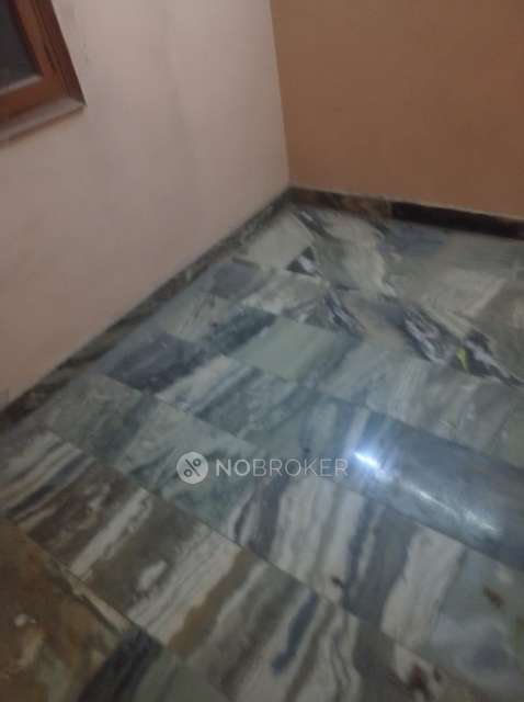 4 BHK Flat In Standalone Building  For Sale  In Uttam Nagar