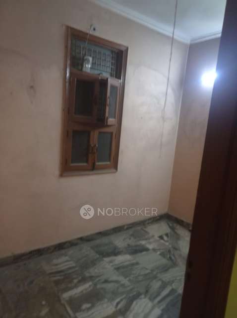 4 BHK Flat In Standalone Building  For Sale  In Uttam Nagar