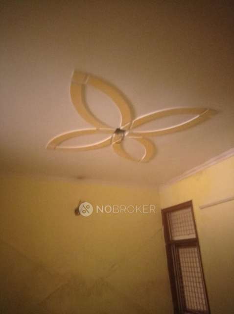 4 BHK Flat In Standalone Building  For Sale  In Uttam Nagar