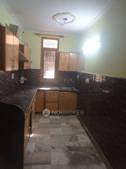 4 BHK Flat In Standalone Building  For Sale  In Uttam Nagar