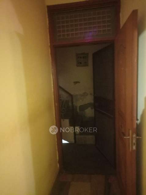 4 BHK Flat In Standalone Building  For Sale  In Uttam Nagar