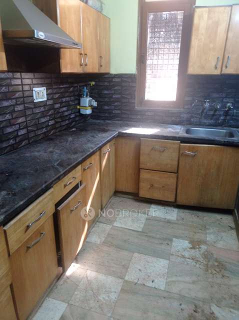 4 BHK Flat In Standalone Building  For Sale  In Uttam Nagar