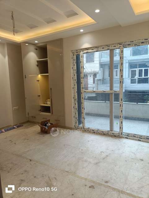 3 BHK Flat In A G C R  Enclave For Sale  In Anand Vihar Delhi