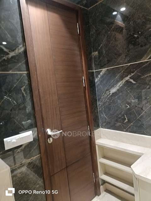 3 BHK Flat In A G C R  Enclave For Sale  In Anand Vihar Delhi