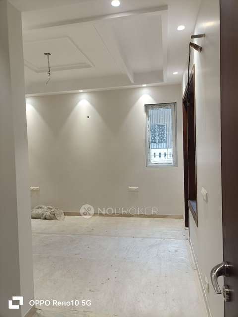 3 BHK Flat In A G C R  Enclave For Sale  In Anand Vihar Delhi