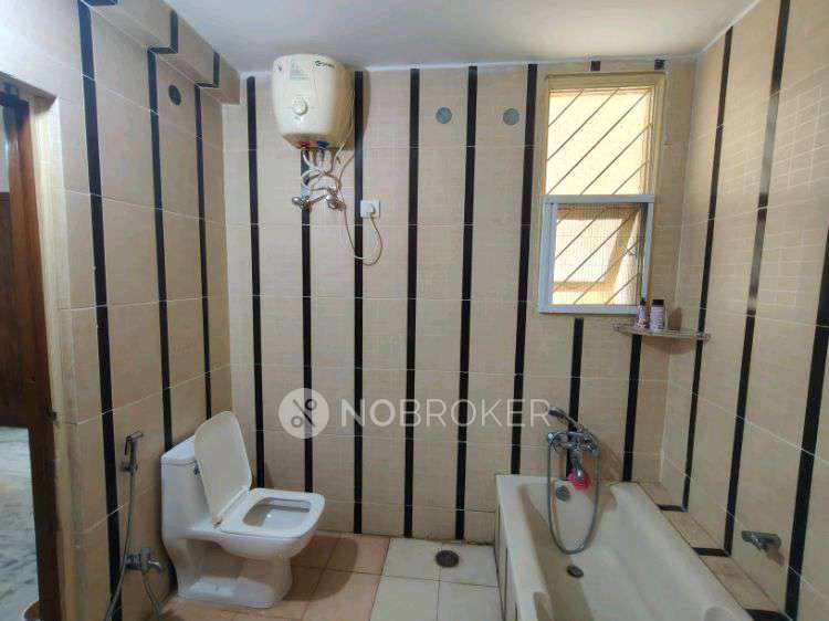 3 BHK Flat In Golden Sands 2 Banjara Hills For Sale  In Golden Sands 2