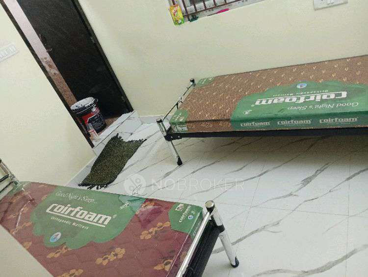 PG for Boys in Sri Devi Luxury Pg