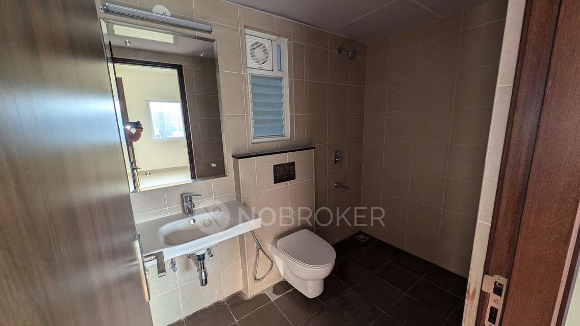 2 BHK Flat In Adarsh Greens, Prakruthi Nagar, Kogilu For Sale  In Kogilu