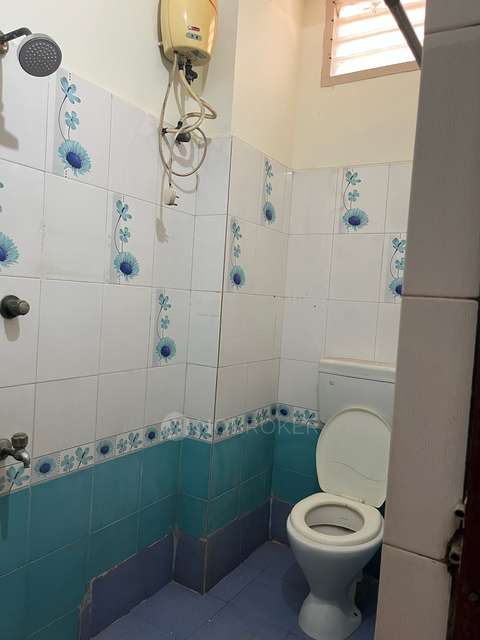 2 BHK Flat In Grahalaya Apartment For Sale  In West Mambalam