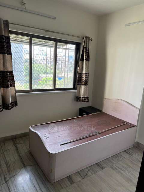 3 BHK Flat In Thakkar Plaza For Sale  In Kandivali West