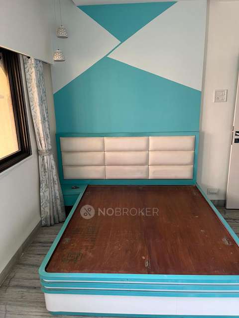 3 BHK Flat In Thakkar Plaza For Sale  In Kandivali West