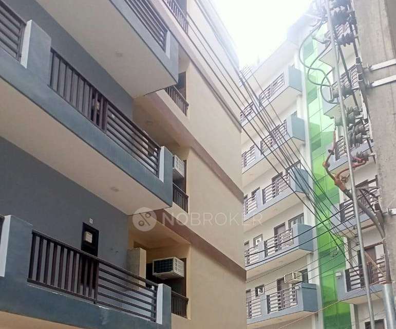 PG for Boys in Sector 69