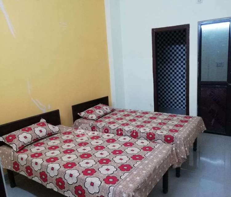 PG for Boys in Sector 69