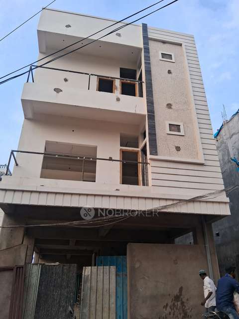 2 BHK Flat In Hills Tower For Sale  In Nawab Saheb Kunta